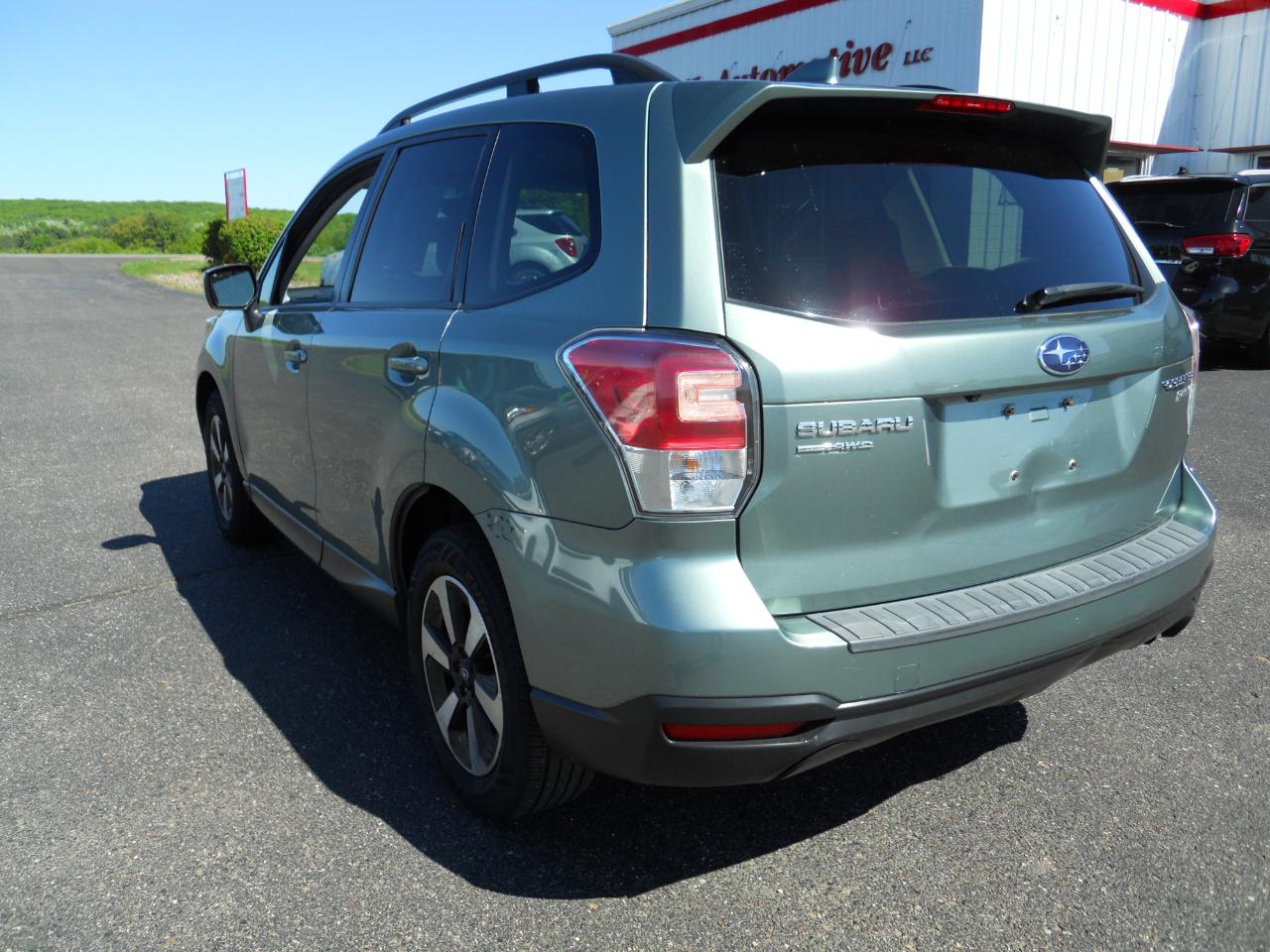 Subaru Forester 2.5i Premium PZEV CVT 2017
