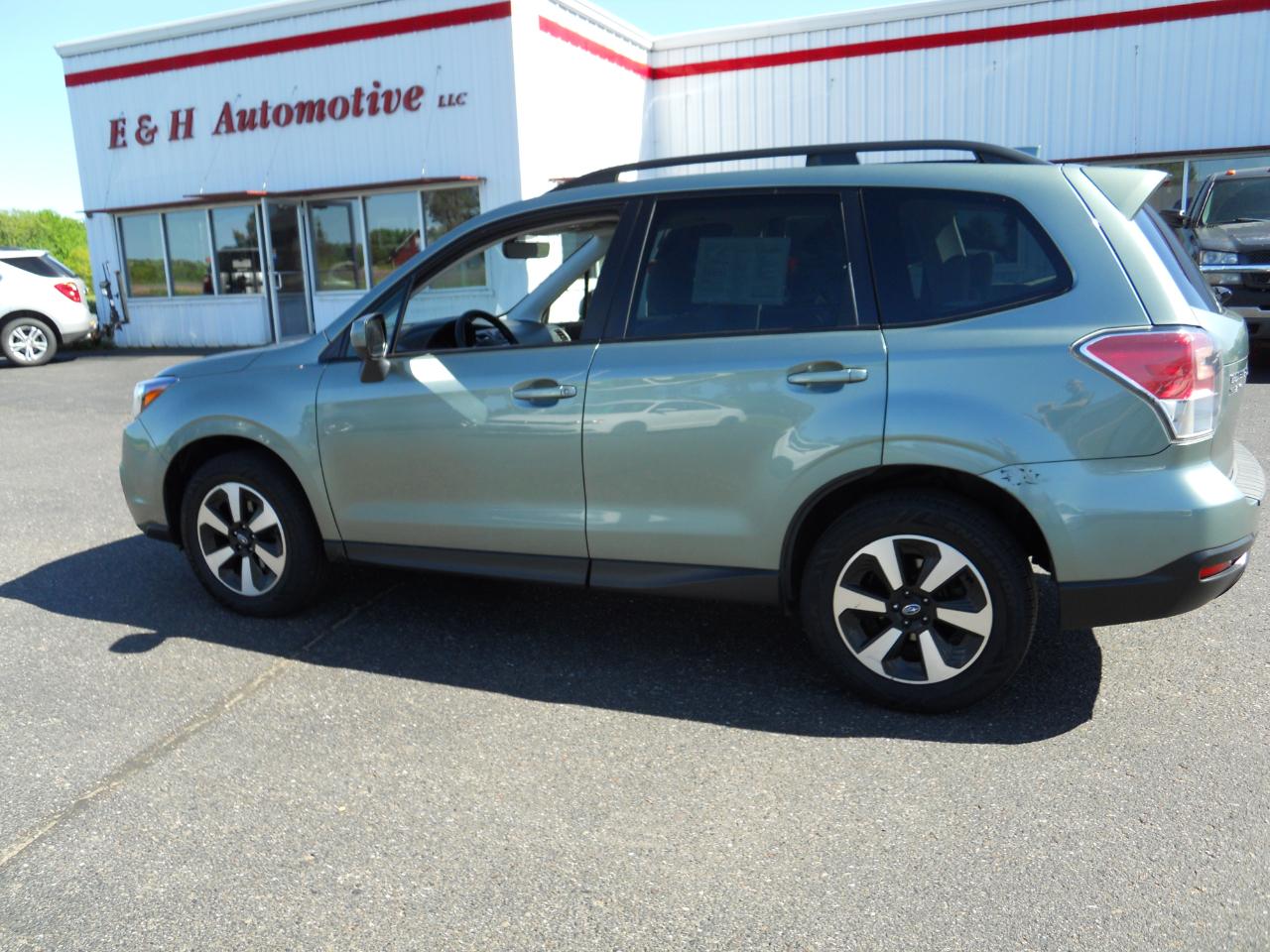 Subaru Forester 2.5i Premium PZEV CVT 2017