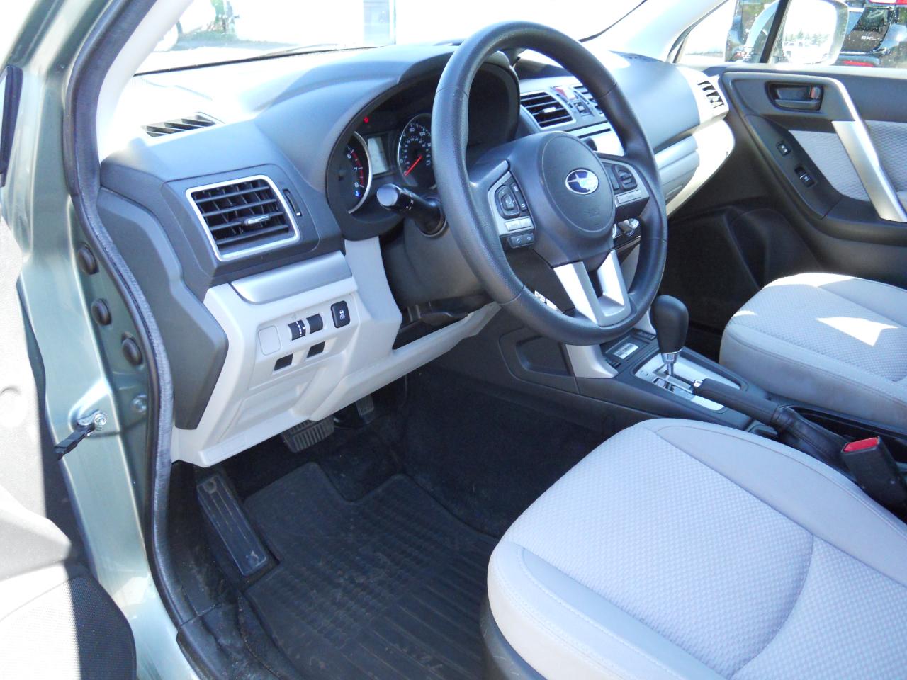 Subaru Forester 2.5i Premium PZEV CVT 2017