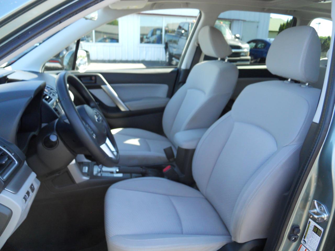 Subaru Forester 2.5i Premium PZEV CVT 2017