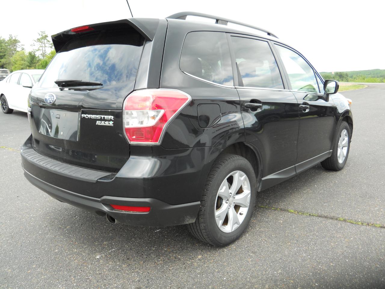 Subaru Forester 2.5i Limited 2014