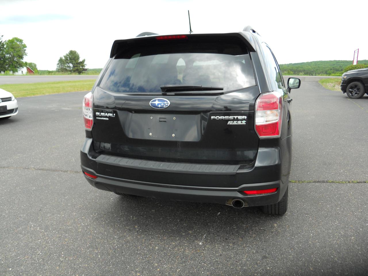 Subaru Forester 2.5i Limited 2014
