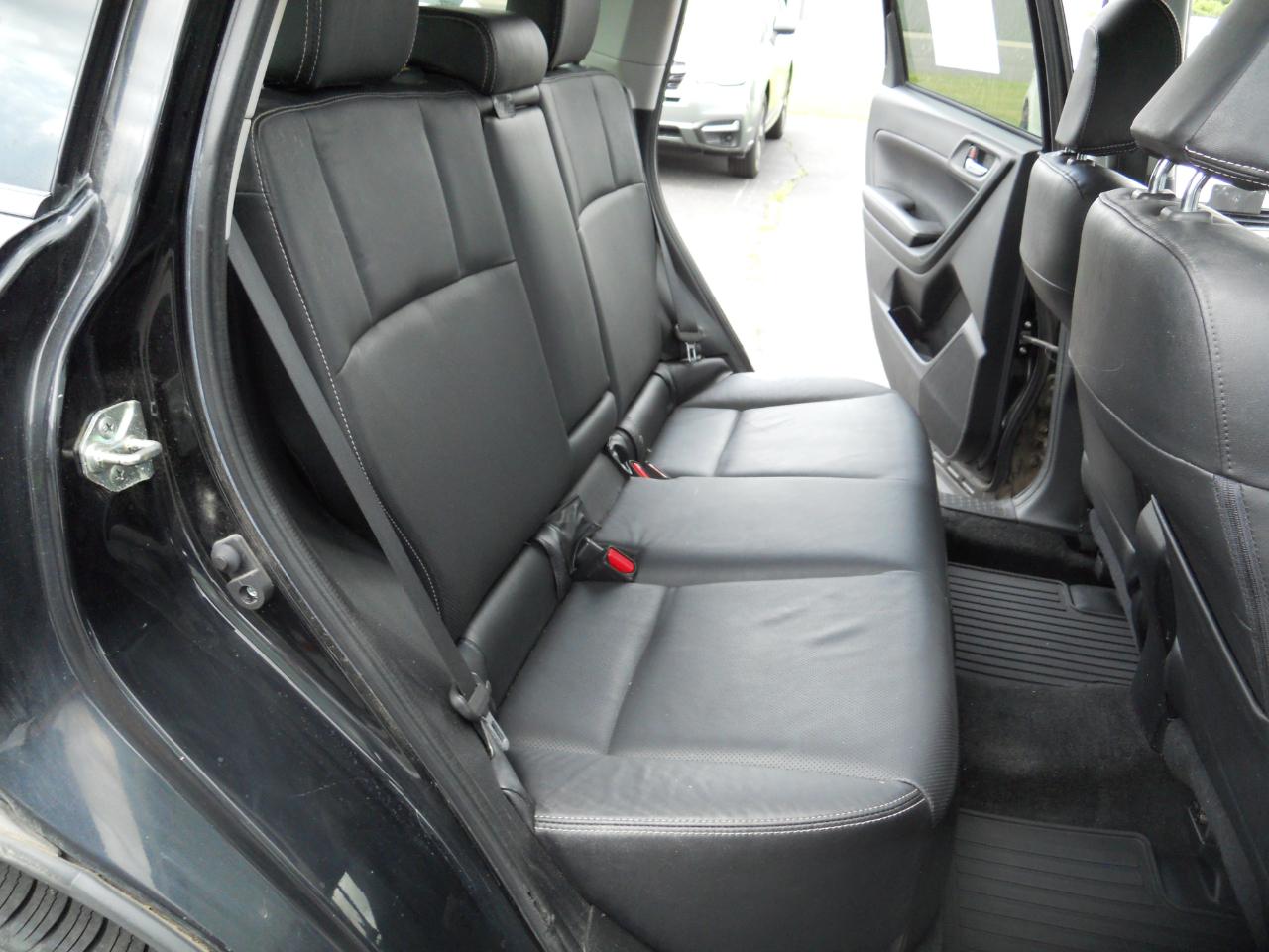 Subaru Forester 2.5i Limited 2014