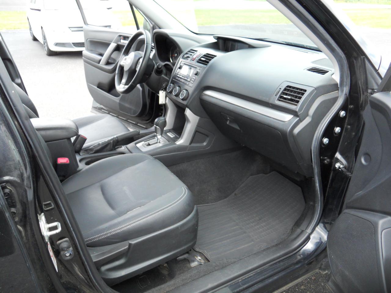 Subaru Forester 2.5i Limited 2014