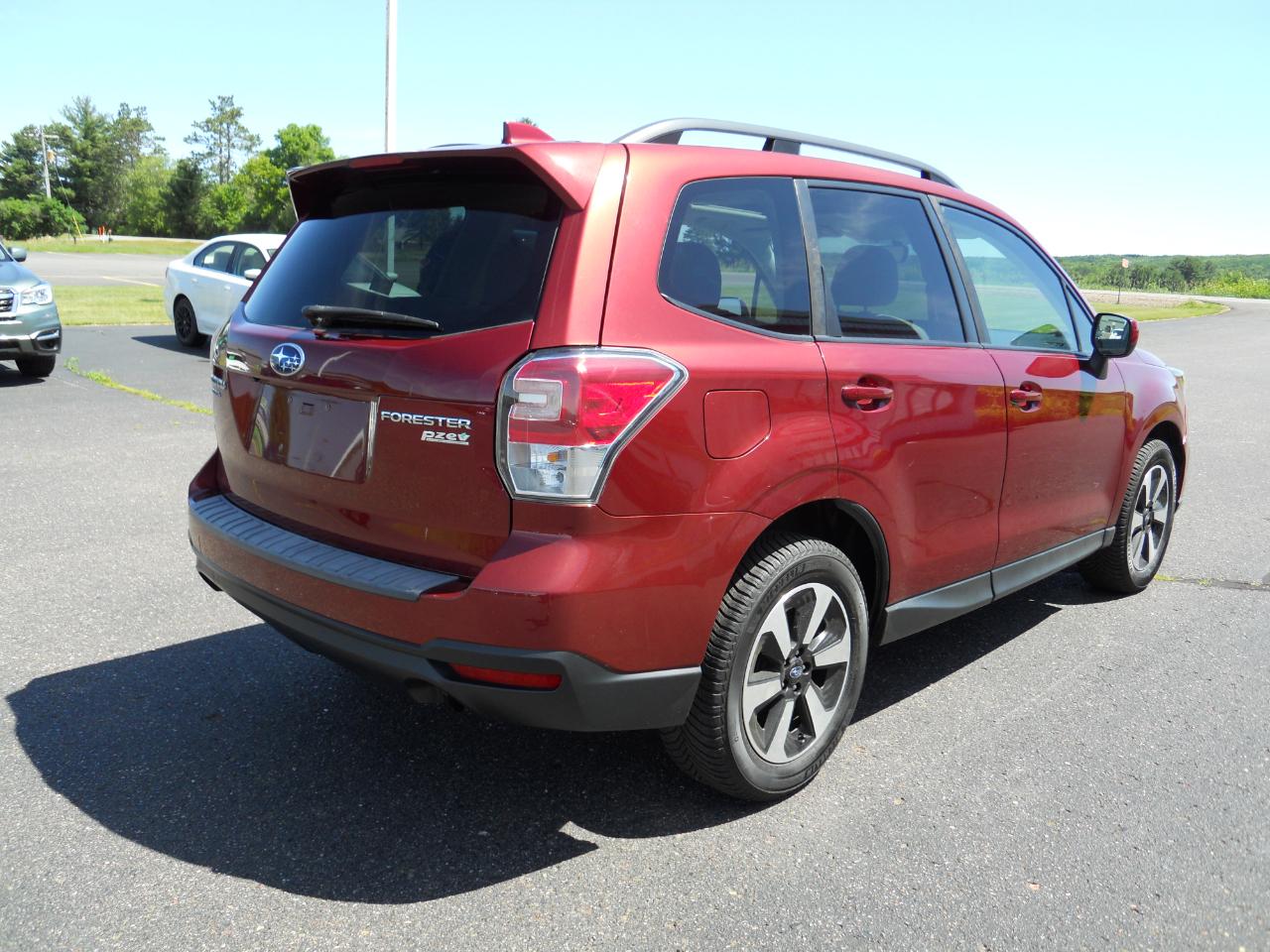Subaru Forester 2.5i Premium PZEV CVT 2017