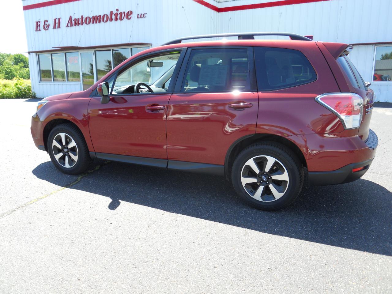 Subaru Forester 2.5i Premium PZEV CVT 2017
