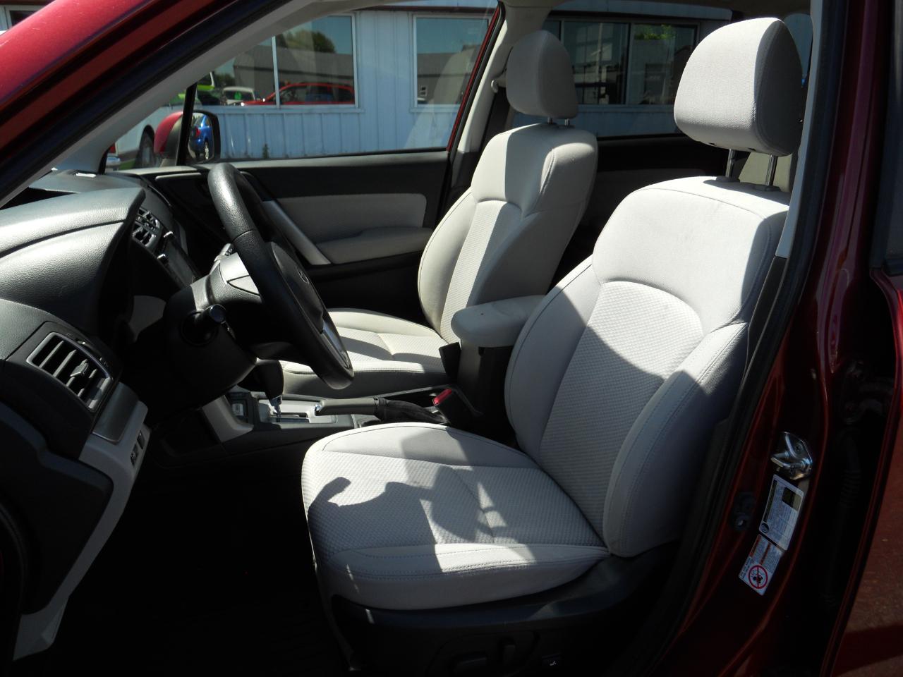 Subaru Forester 2.5i Premium PZEV CVT 2017