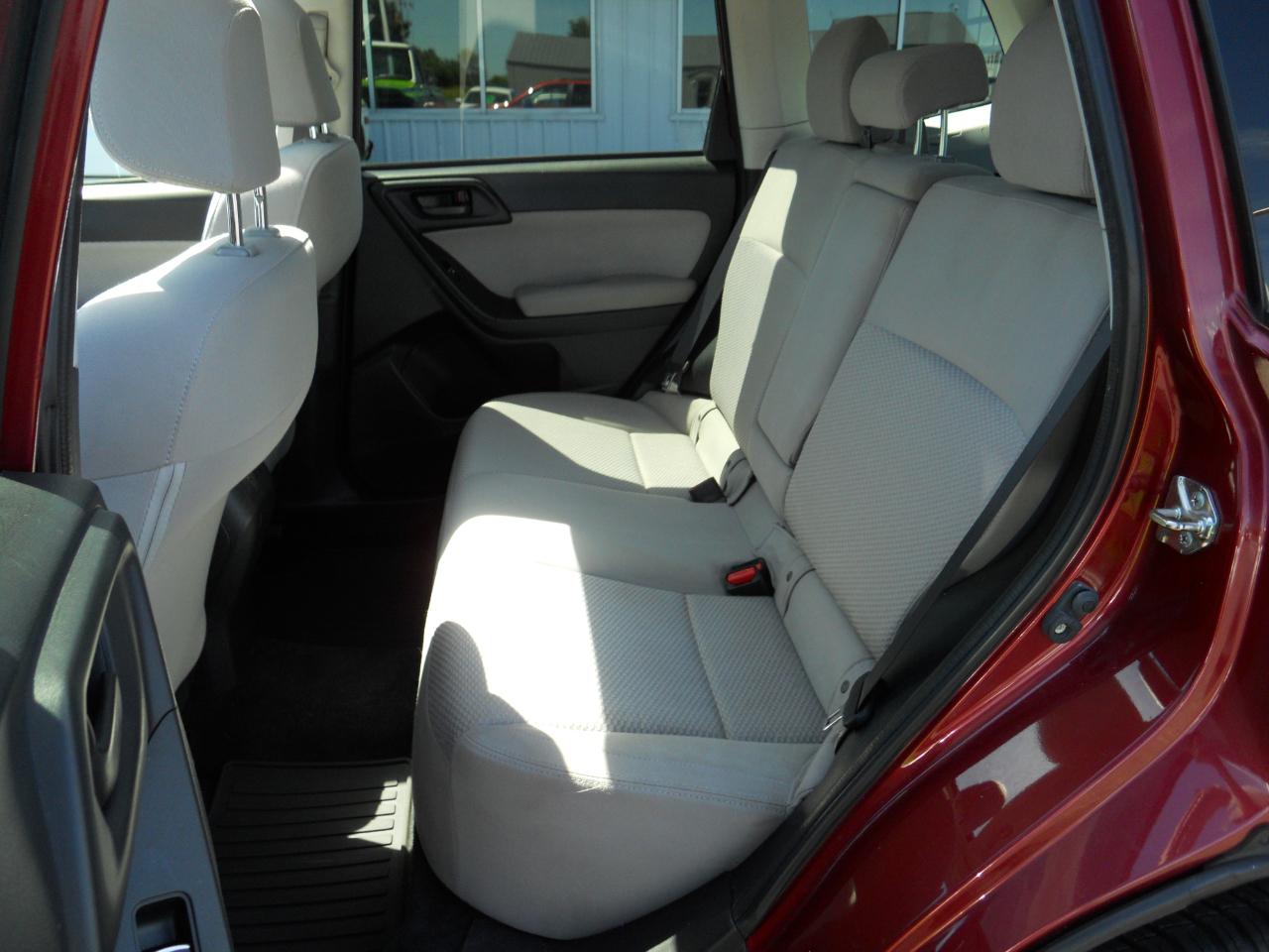 Subaru Forester 2.5i Premium PZEV CVT 2017