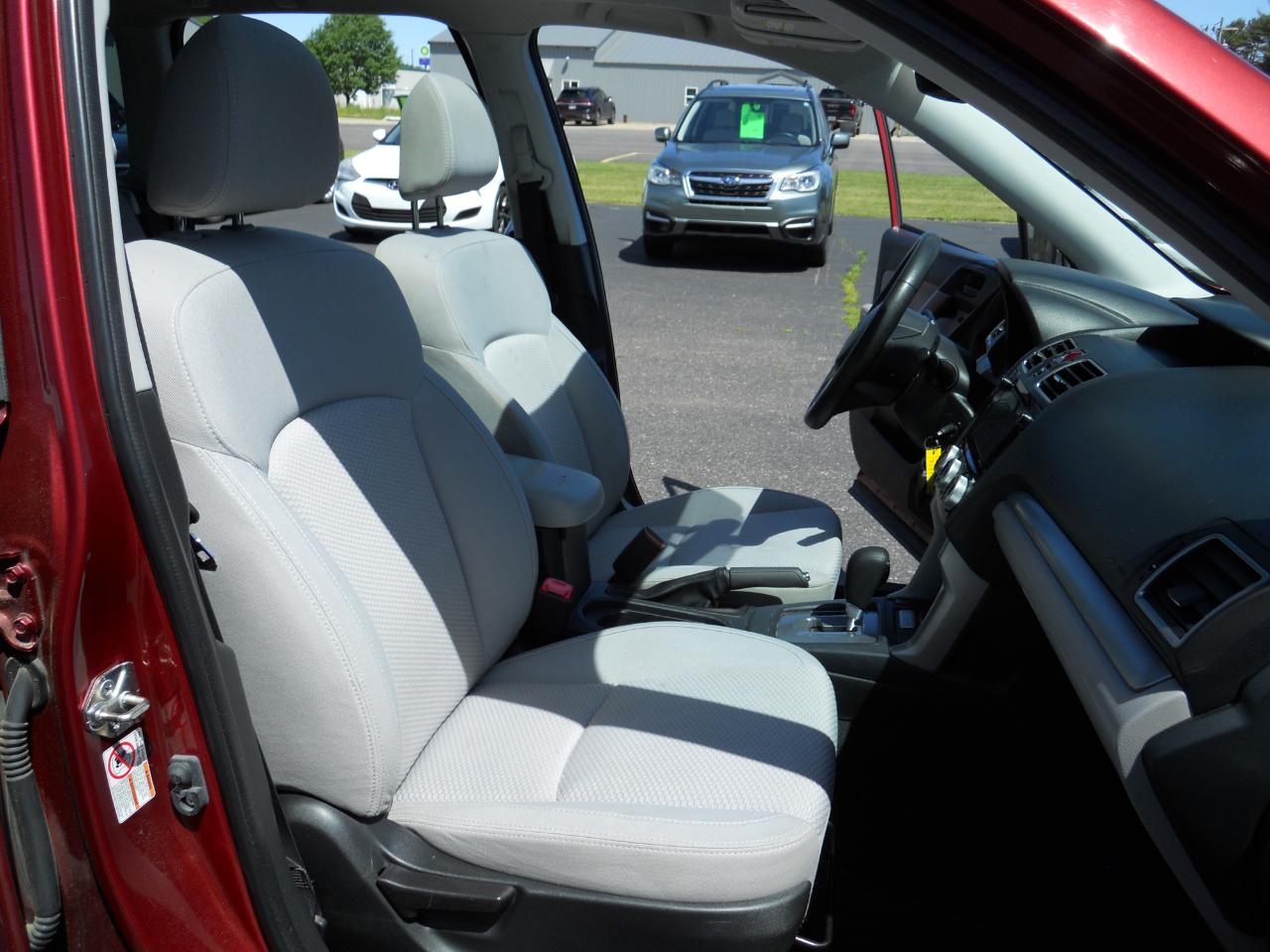 Subaru Forester 2.5i Premium PZEV CVT 2017