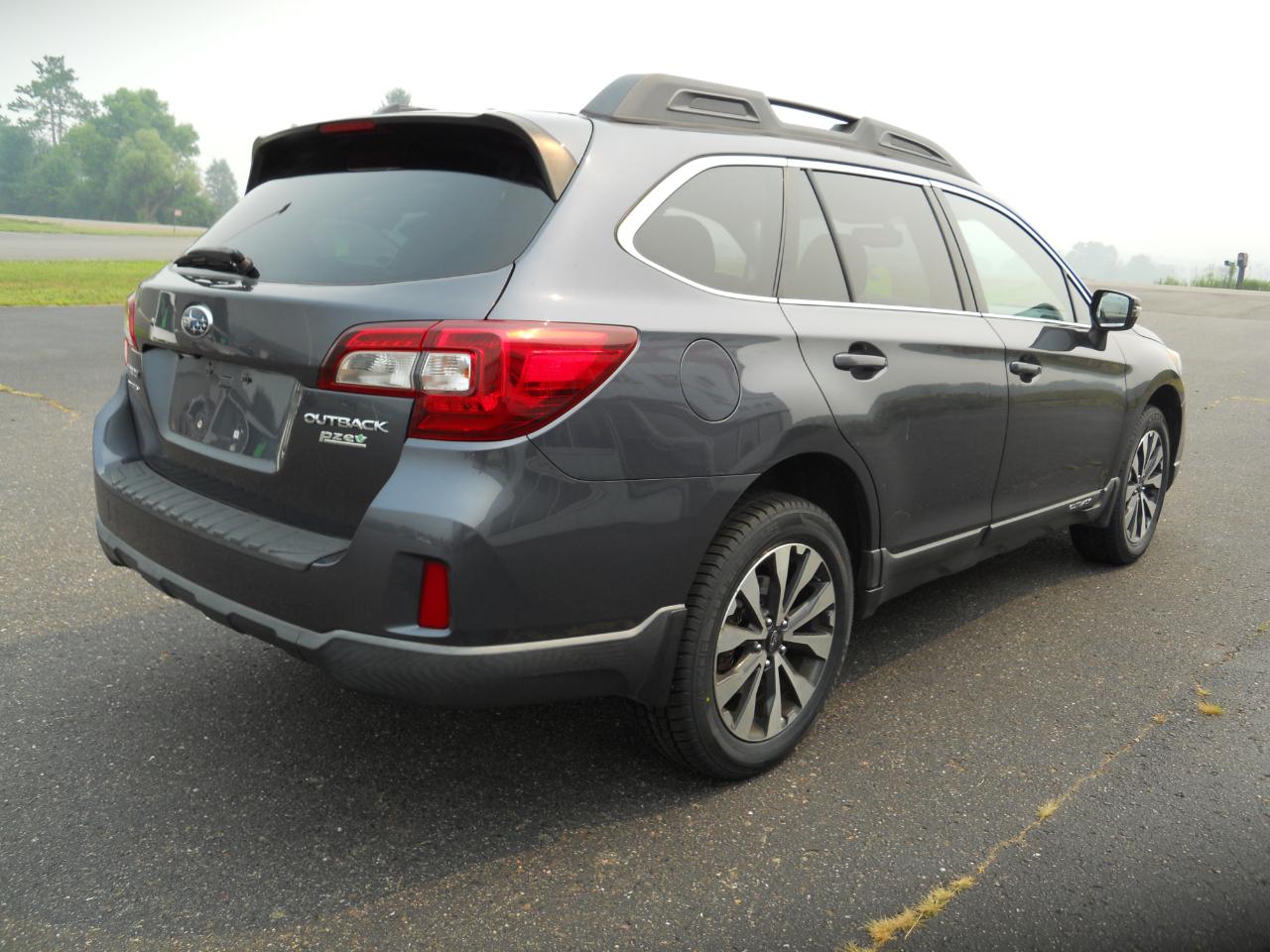 Subaru Outback 2.5i Limited 2015
