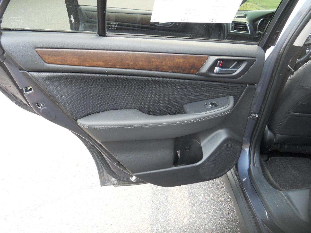 Subaru Outback 2.5i Limited 2015
