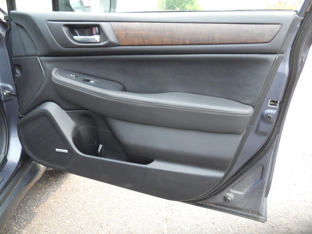 Subaru Outback 2.5i Limited 2015
