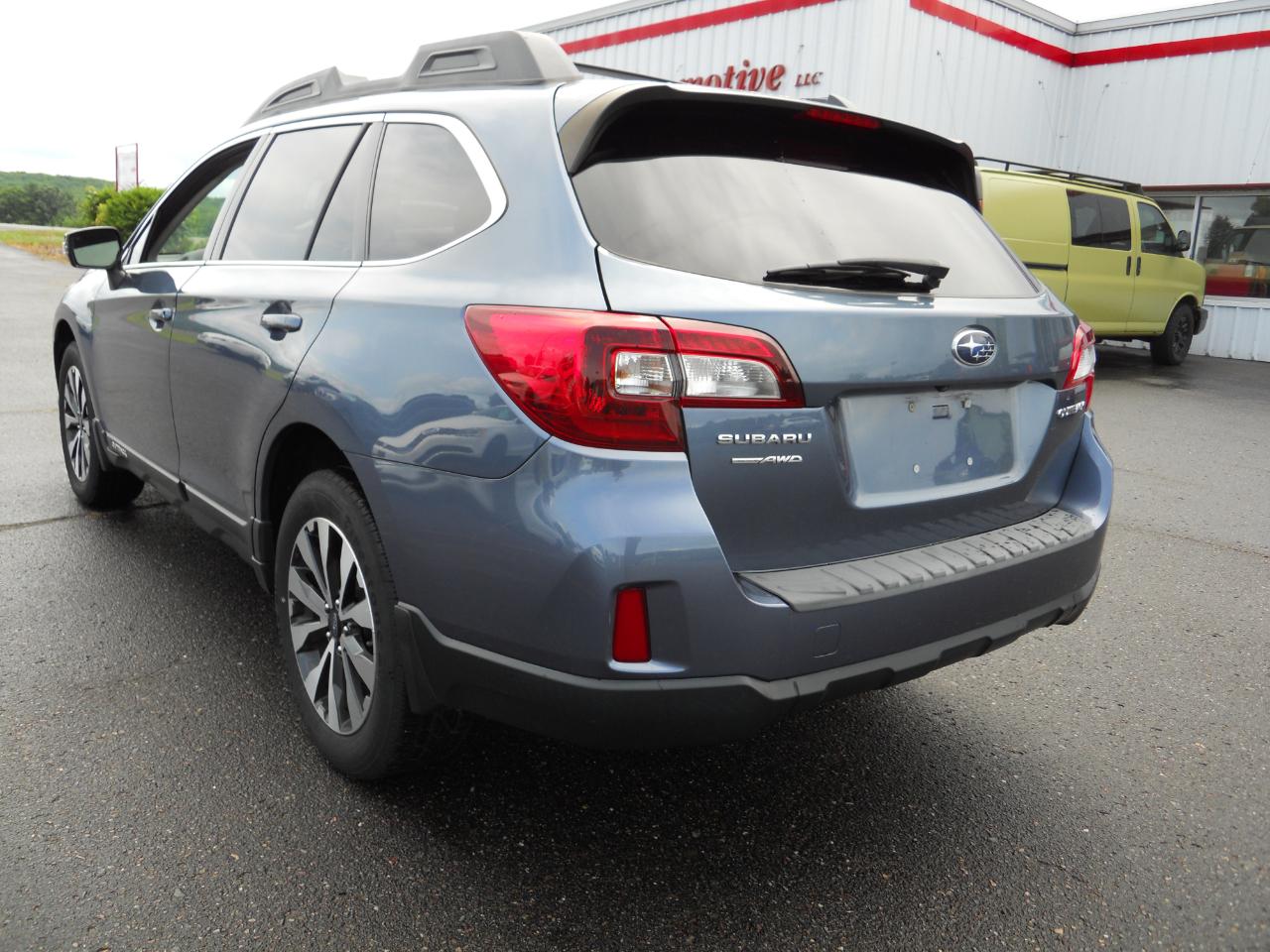 Subaru Outback 2.5i Limited 2015