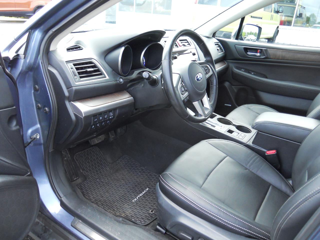 Subaru Outback 2.5i Limited 2015