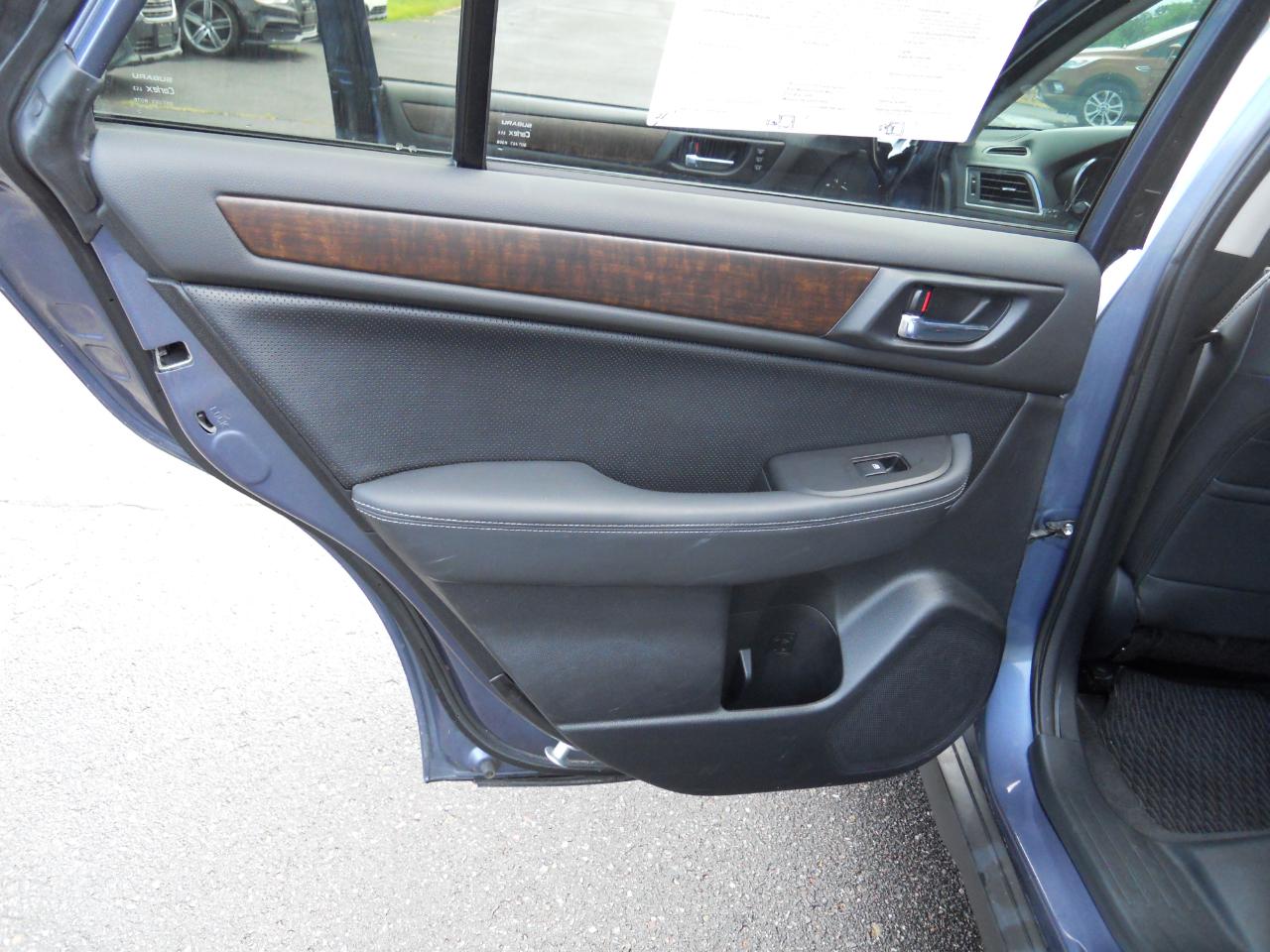 Subaru Outback 2.5i Limited 2015