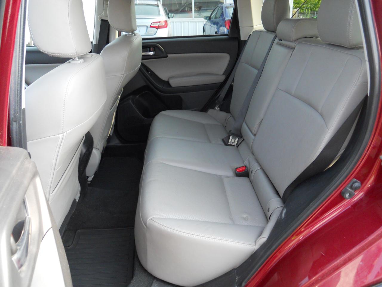 Subaru Forester 2.5i Limited 2015