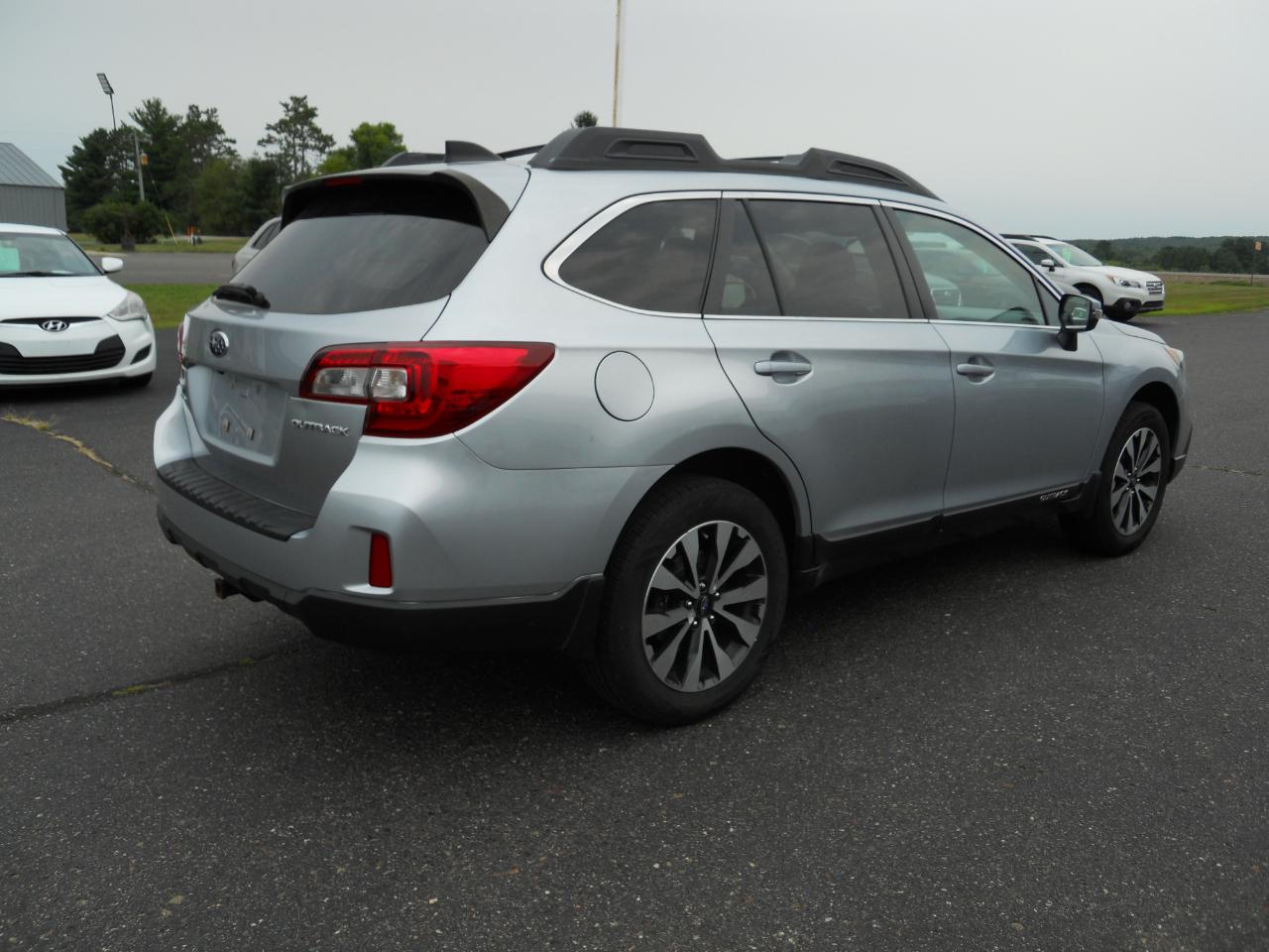 Subaru Outback 2.5i Limited 2016