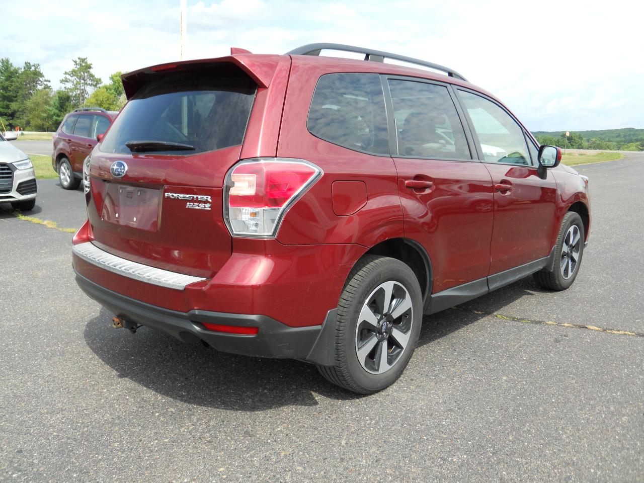 Subaru Forester 2.5i Premium PZEV CVT 2017