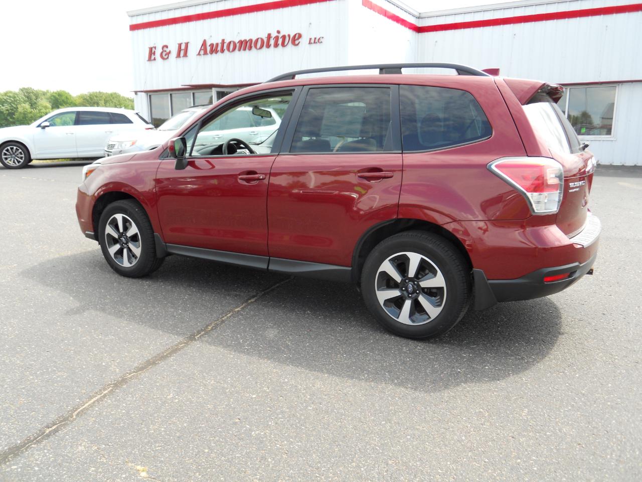 Subaru Forester 2.5i Premium PZEV CVT 2017