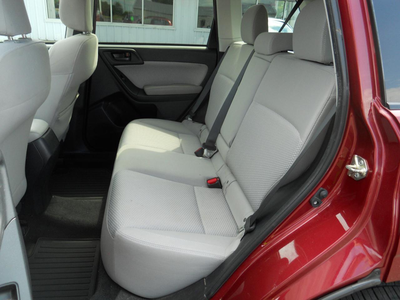 Subaru Forester 2.5i Premium PZEV CVT 2017