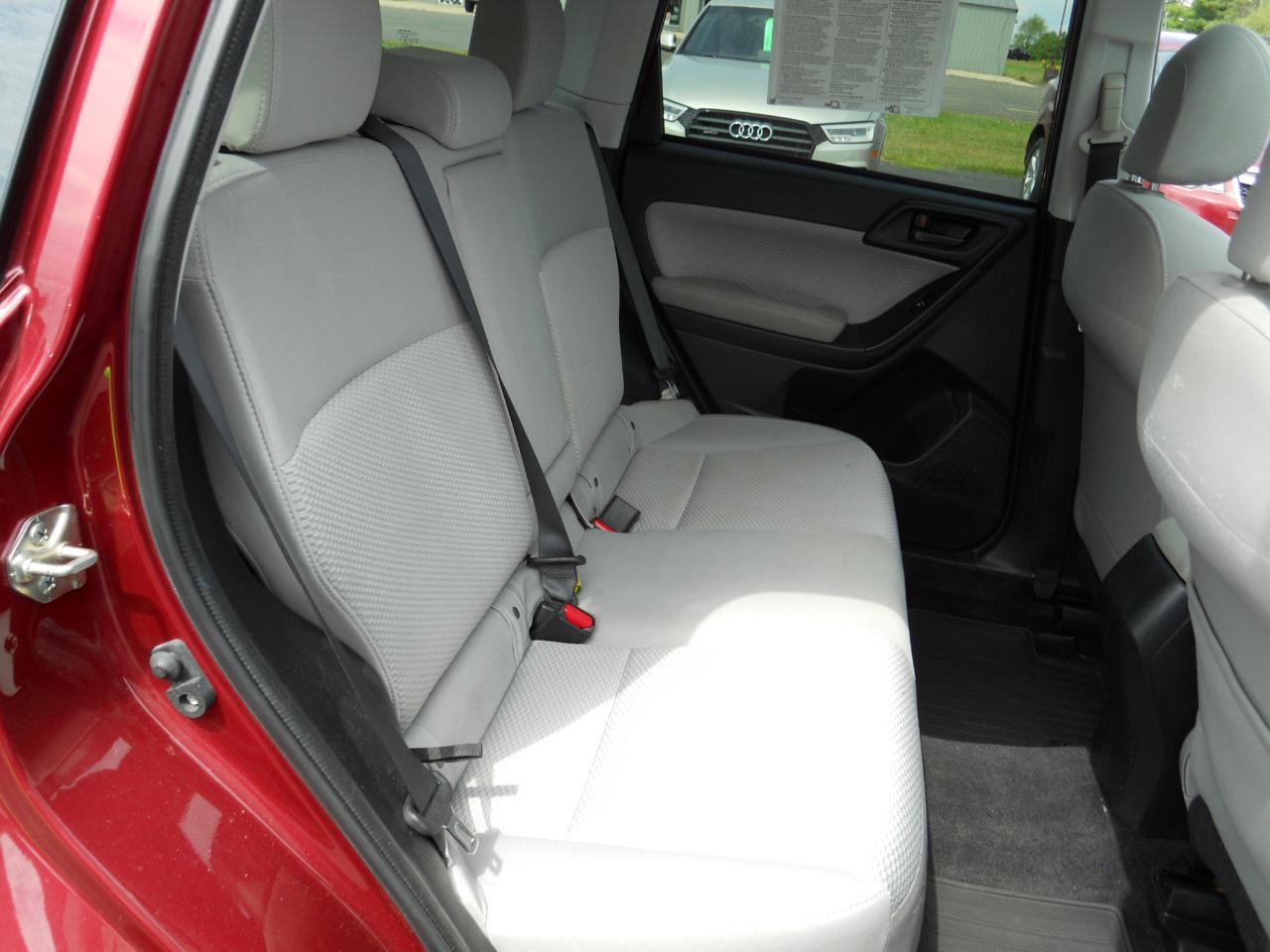 Subaru Forester 2.5i Premium PZEV CVT 2017