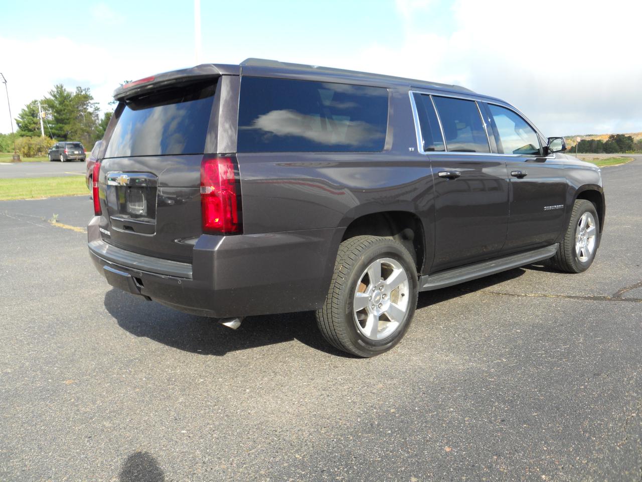 Chevrolet Suburban LT 4WD 2016