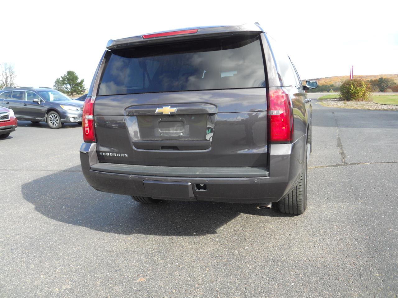 Chevrolet Suburban LT 4WD 2016