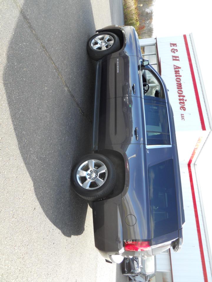 Chevrolet Suburban LT 4WD 2016