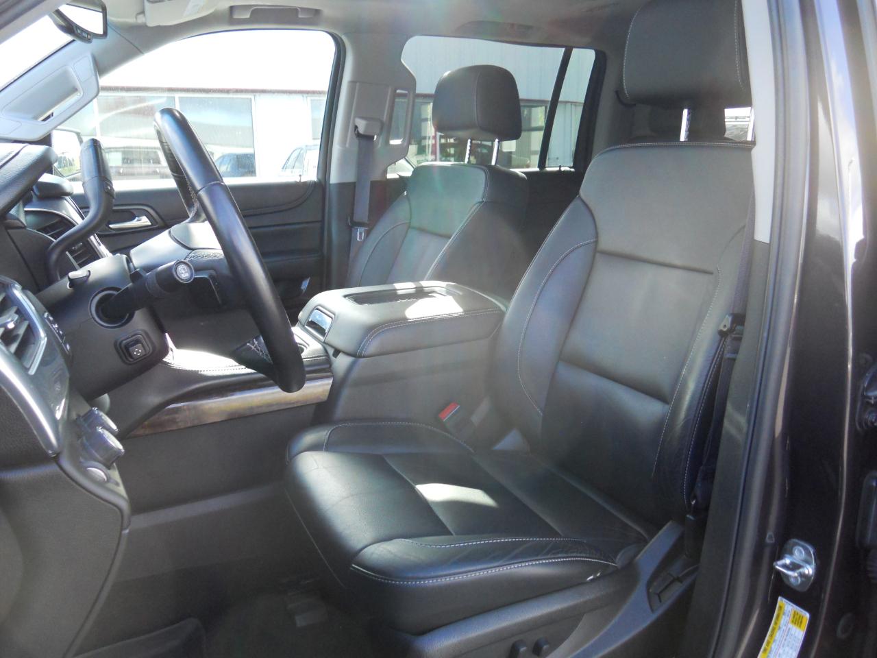 Chevrolet Suburban LT 4WD 2016