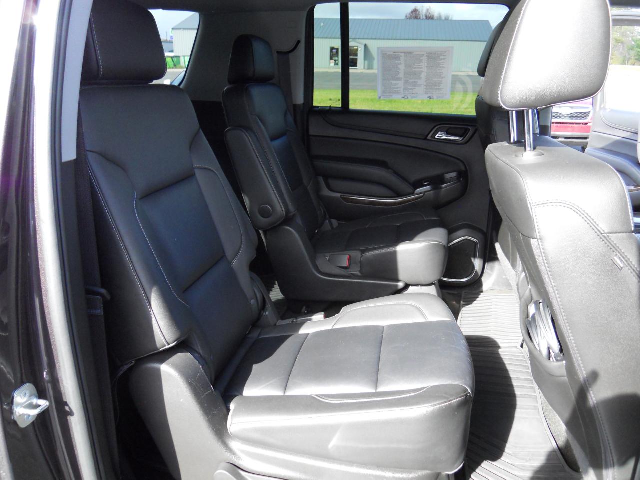Chevrolet Suburban LT 4WD 2016
