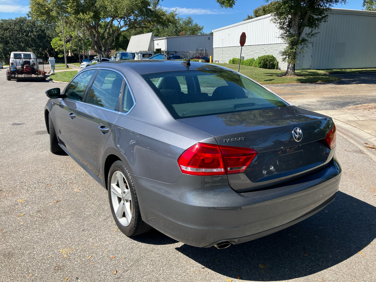 Volkswagen Passat 4dr Sdn 2.5L Auto SE 2012 Volkswagen Passat 4dr Sdn 2.5L Auto SE 2012