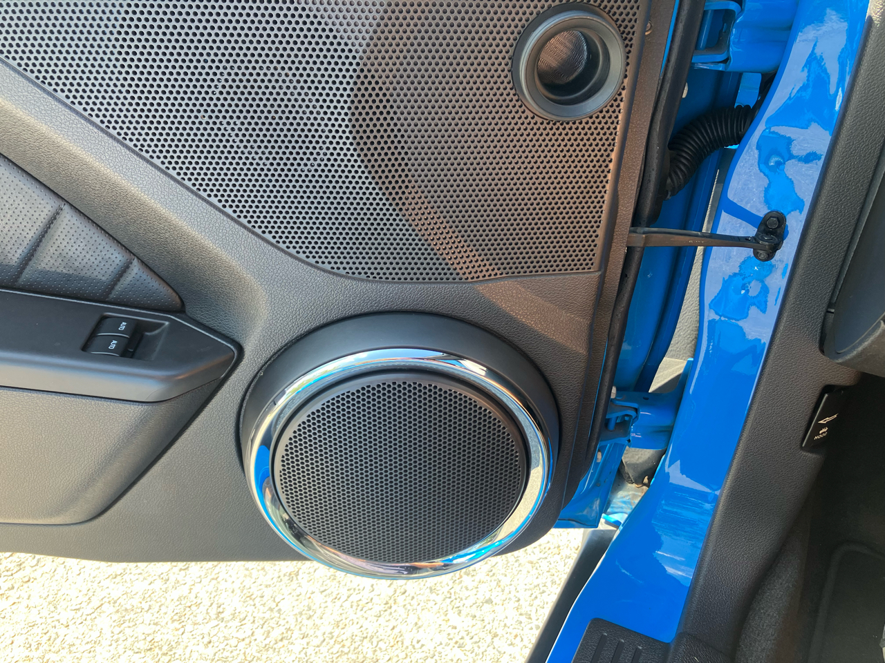 Ford Mustang 2dr Cpe V6 Premium 2011 Ford Mustang 2dr Cpe V6 Premium 2011