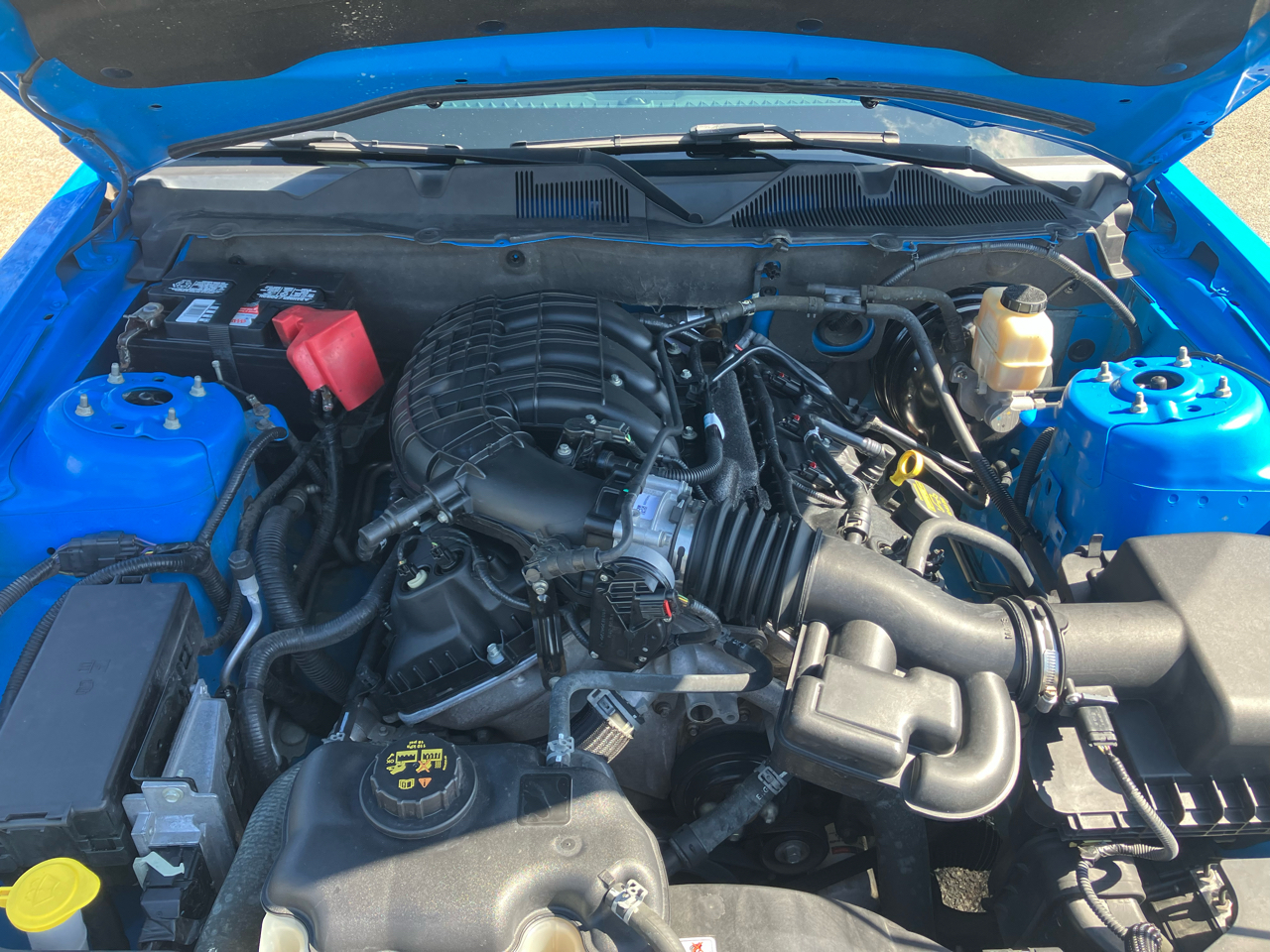 Ford Mustang 2dr Cpe V6 Premium 2011 Ford Mustang 2dr Cpe V6 Premium 2011