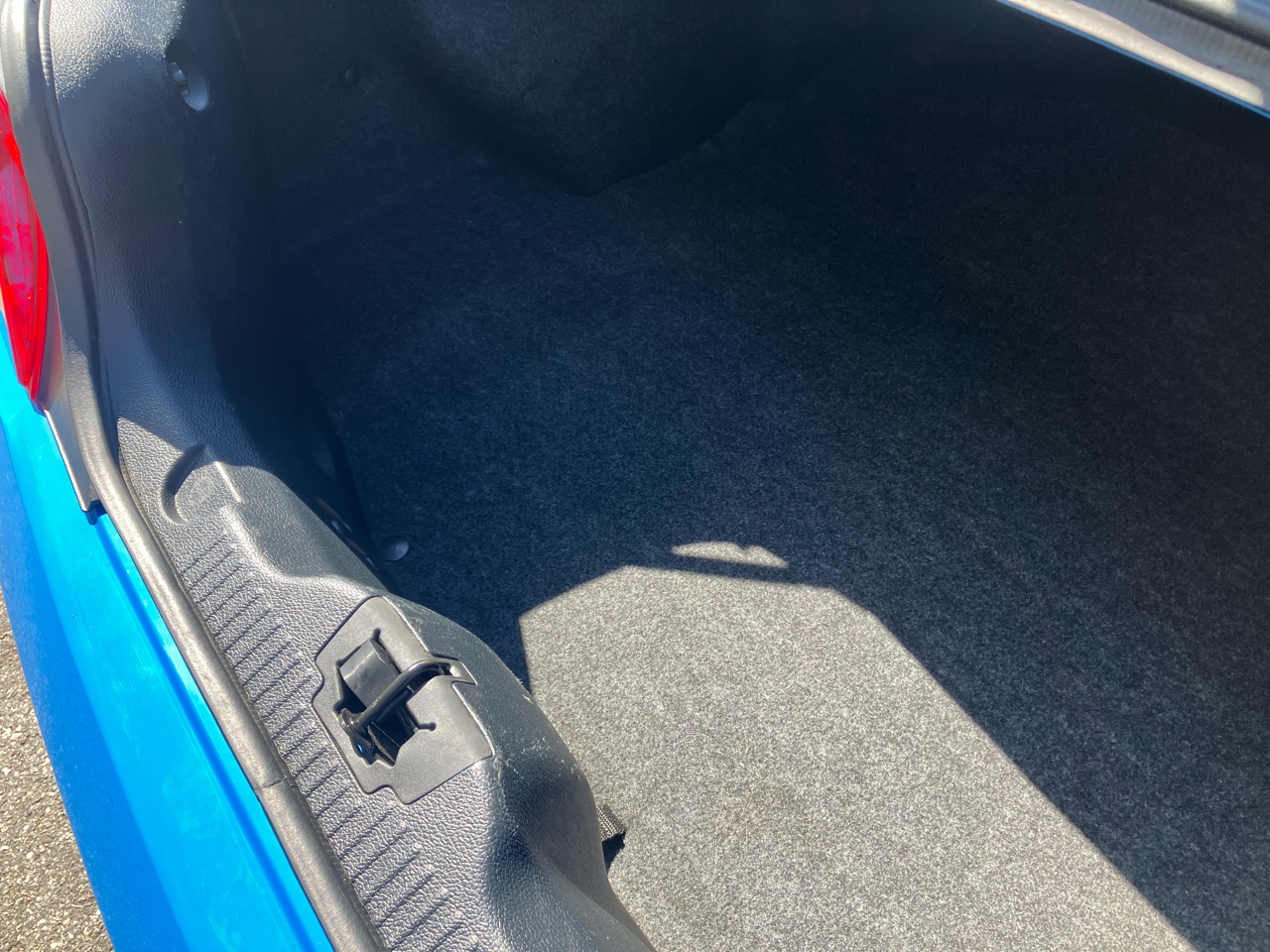 Ford Mustang 2dr Cpe V6 Premium 2011 Ford Mustang 2dr Cpe V6 Premium 2011