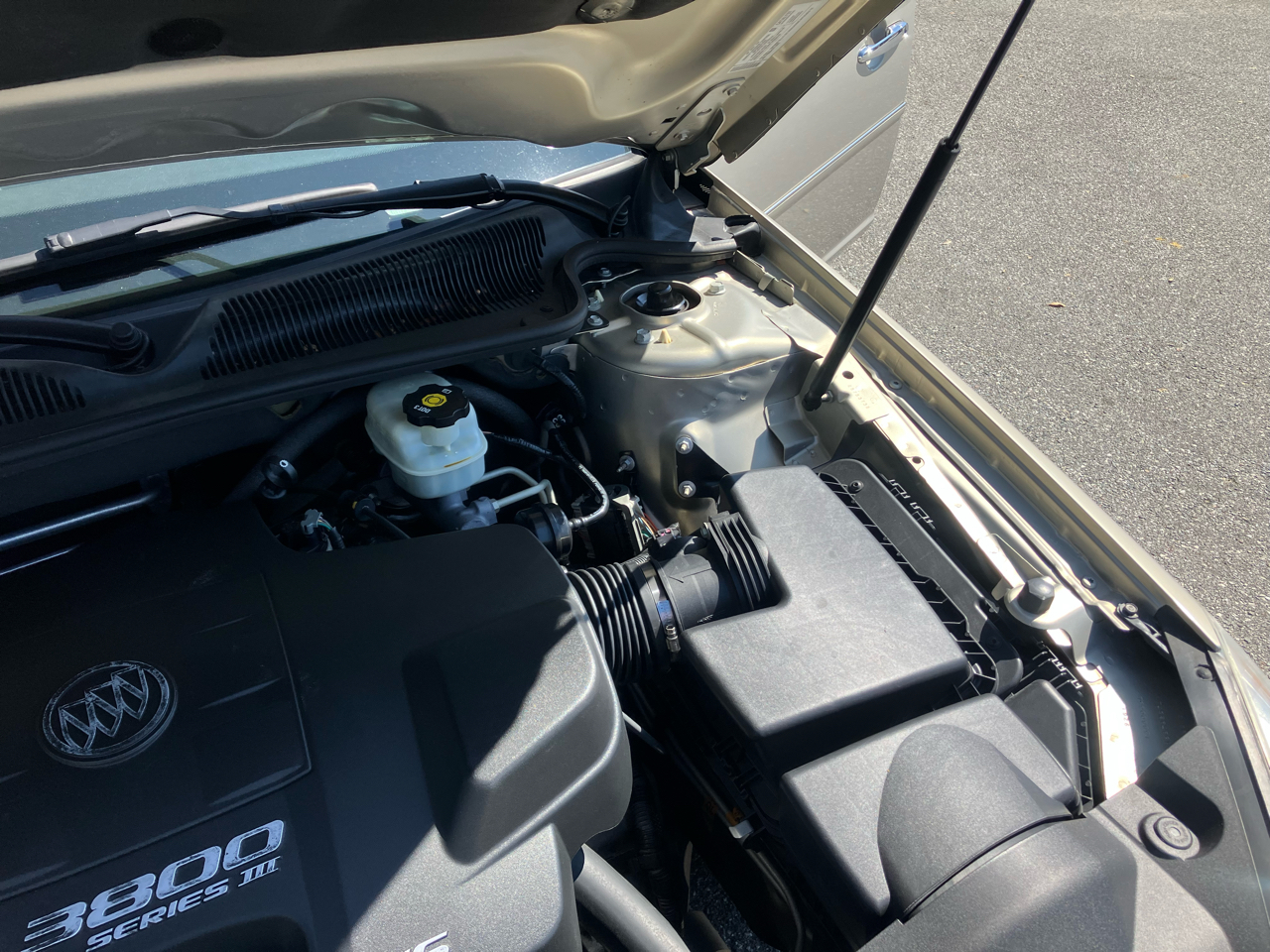 Buick Lucerne 4dr Sdn V6 CXL 2007 Buick Lucerne 4dr Sdn V6 CXL 2007