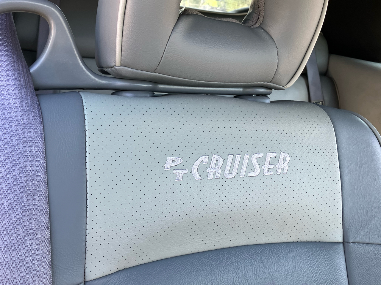 Chrysler PT Cruiser 2dr Convertible Touring 2006 Chrysler PT Cruiser 2dr Convertible Touring 2006