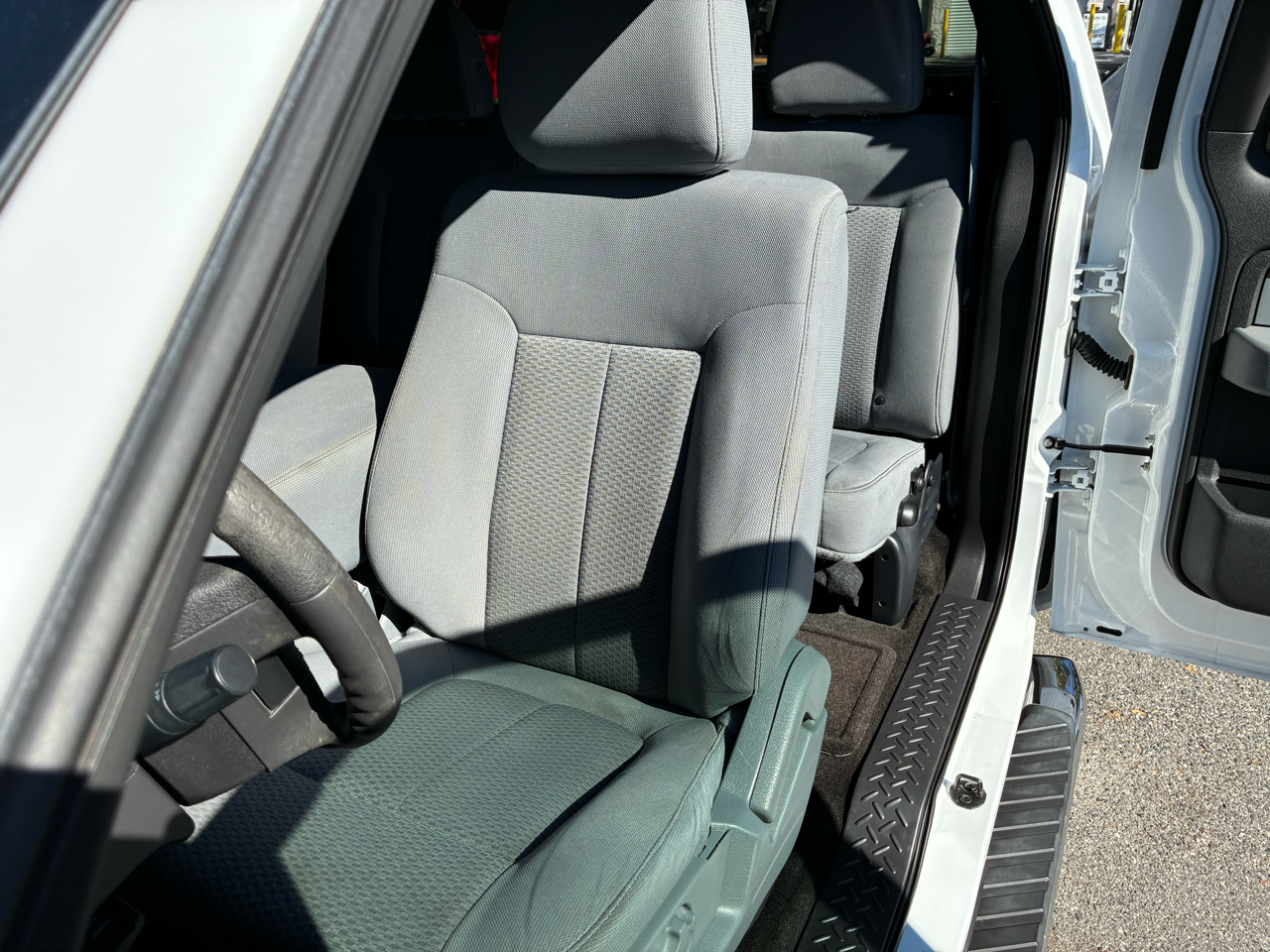 Ford F-150 2WD SuperCab 133" STX 2013