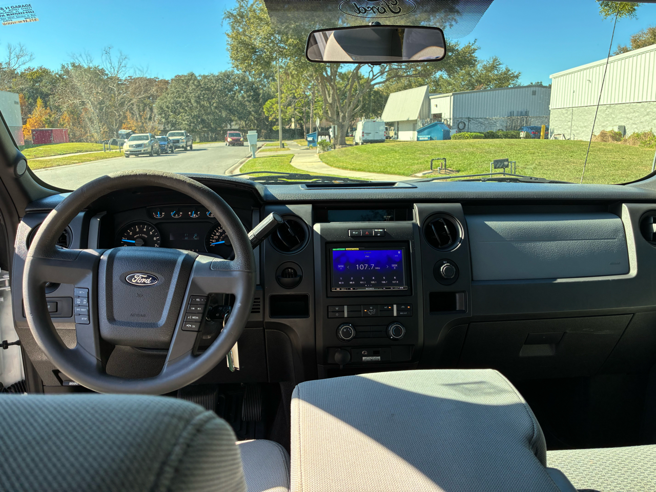 Ford F-150 2WD SuperCab 133" STX 2013