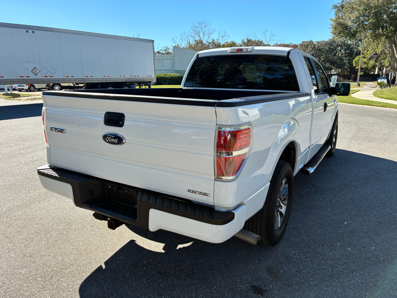 Ford F-150 2WD SuperCab 133" STX 2013