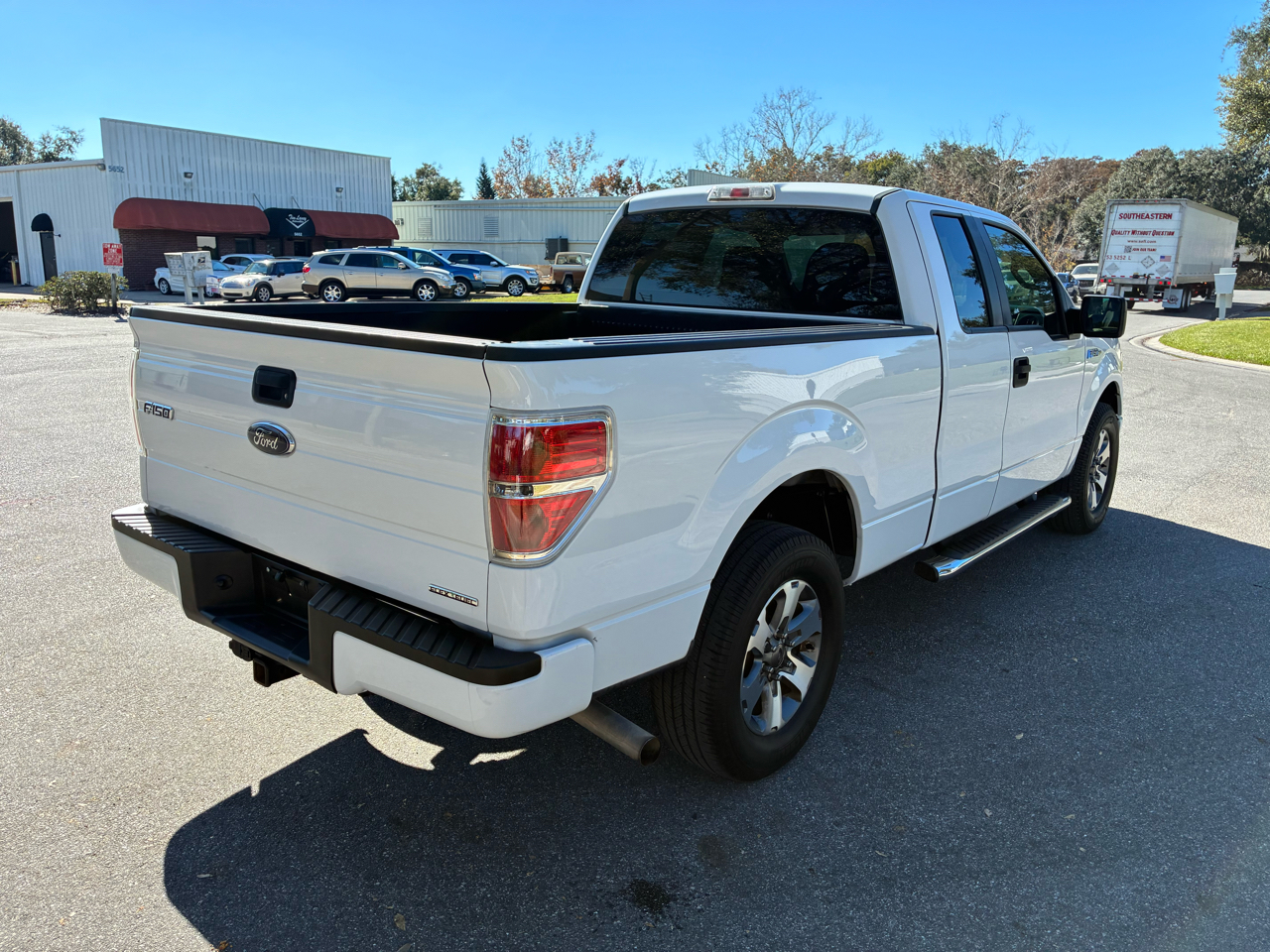 Ford F-150 2WD SuperCab 133" STX 2013