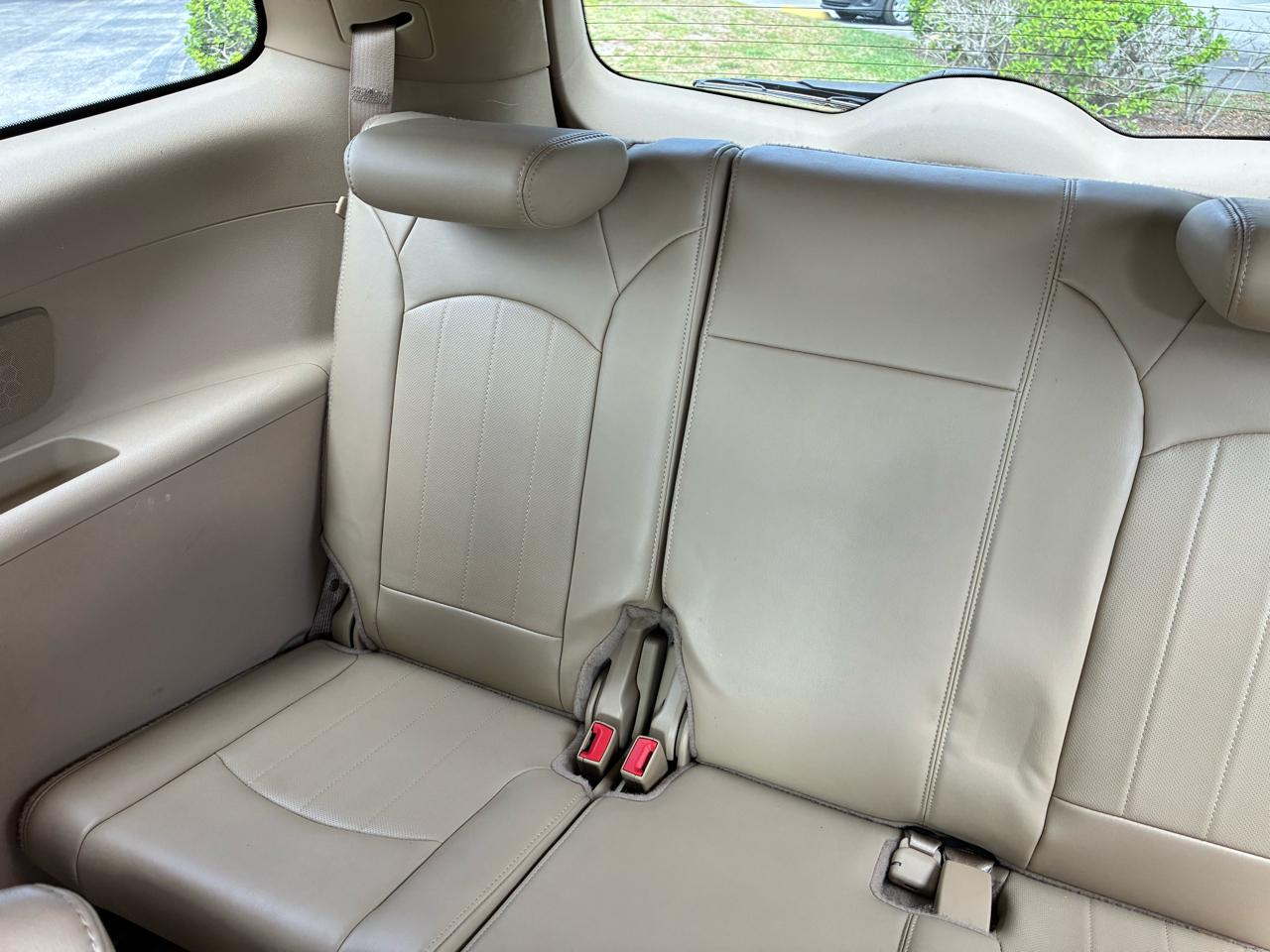 Buick Enclave FWD 4dr CXL 2009