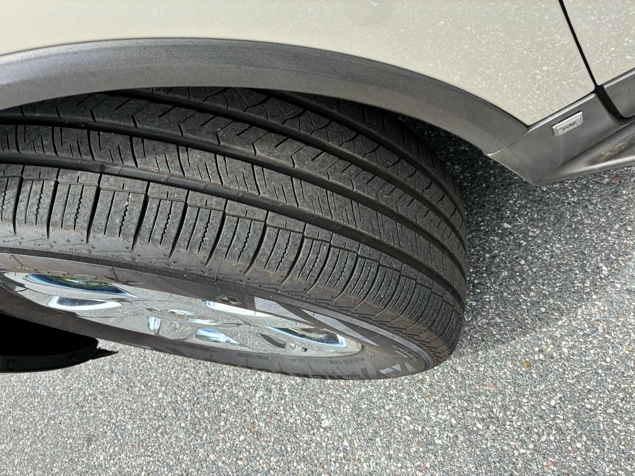 Buick Enclave FWD 4dr CXL 2009