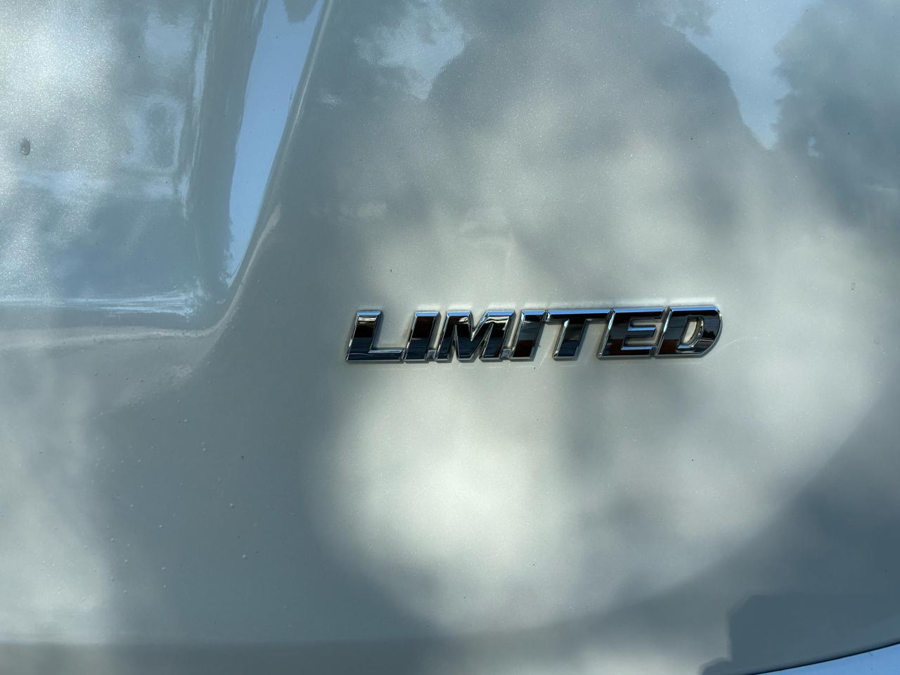 Toyota RAV4 FWD 4dr Limited (Natl) 2016