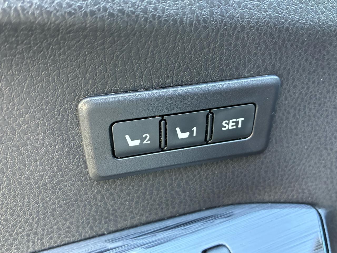 Toyota RAV4 FWD 4dr Limited (Natl) 2016