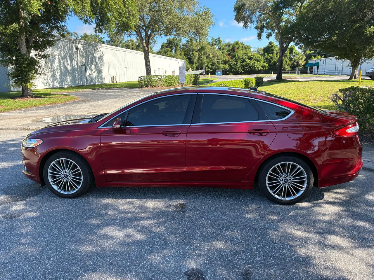 Ford Fusion 4dr Sdn SE FWD 2013