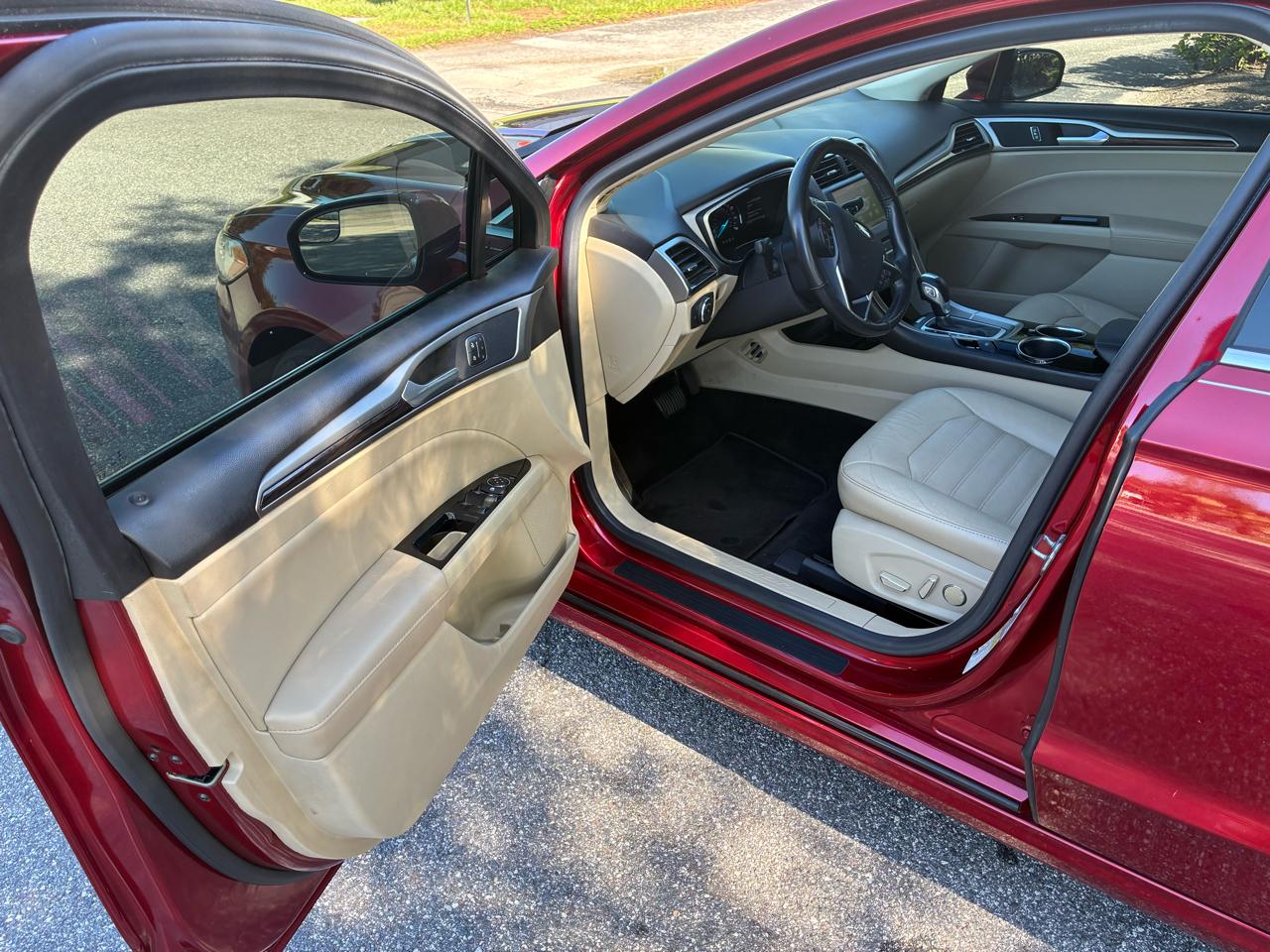 Ford Fusion 4dr Sdn SE FWD 2013