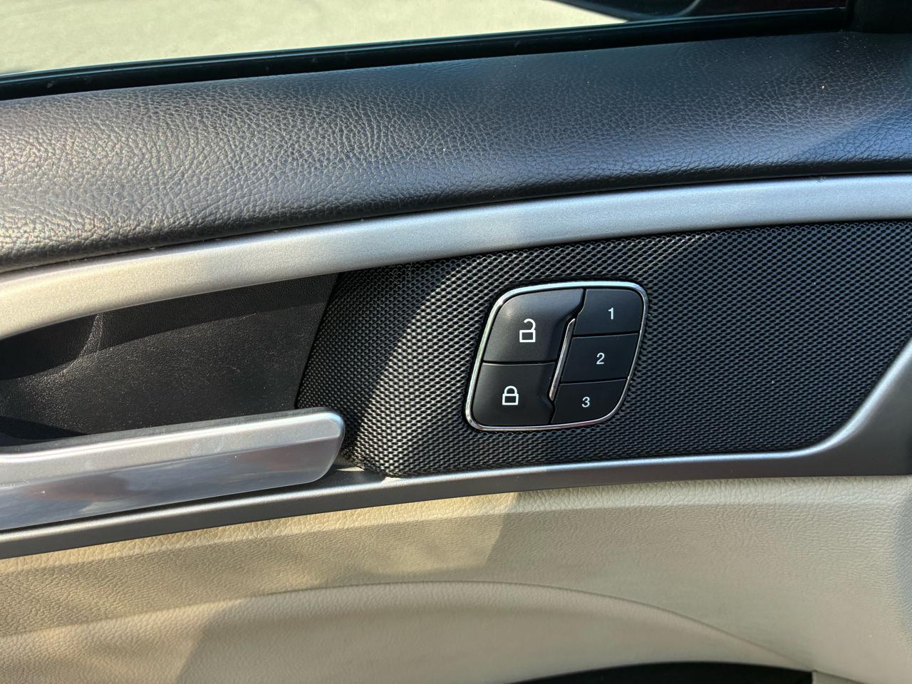 Ford Fusion 4dr Sdn SE FWD 2013