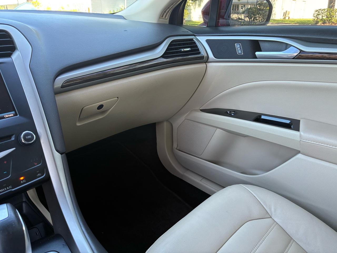 Ford Fusion 4dr Sdn SE FWD 2013