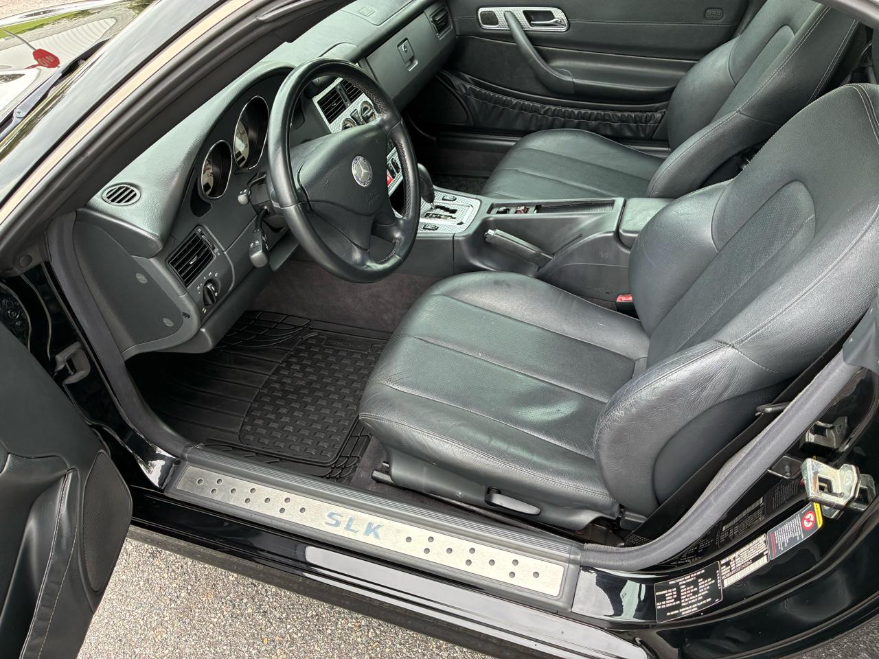 Mercedes-Benz SLK-Class 2dr Kompressor Roadster 2.3L 2002