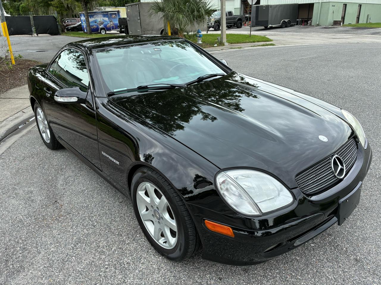 Mercedes-Benz SLK-Class 2dr Kompressor Roadster 2.3L 2002